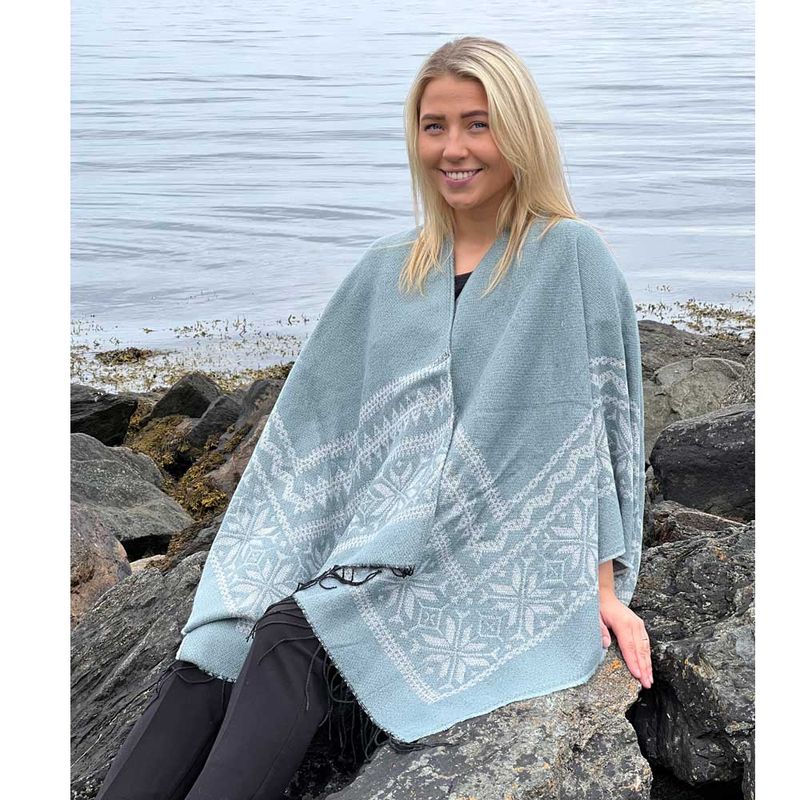 Poncho, Star pattern, ice blue