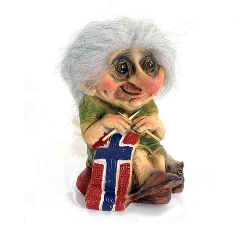 Troll grandma knitting flag, (Troll # 149)