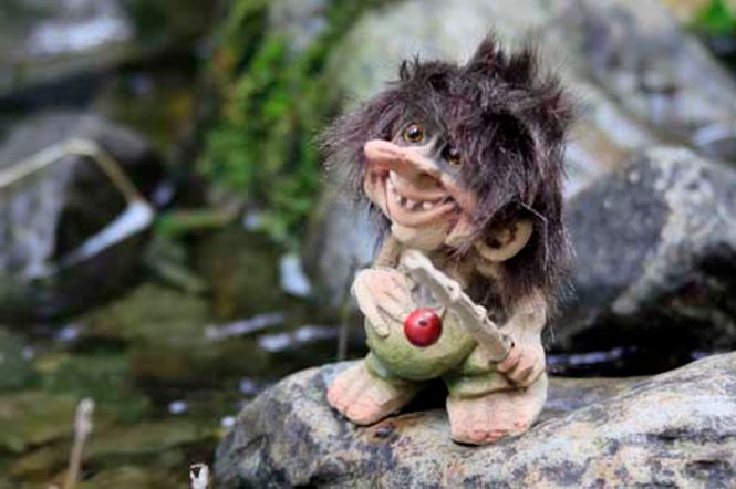 Main Image Troll fisherman, small (Troll # 069)