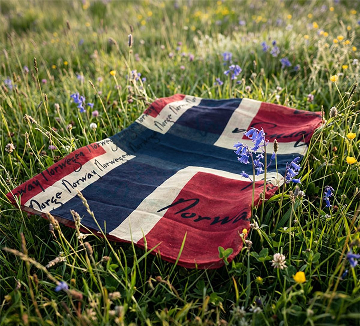 Scarf with Norwegian flag