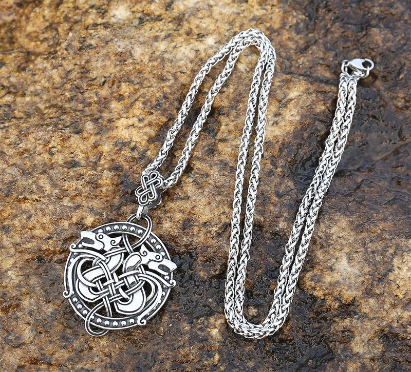 Viking necklace, Dragon heads