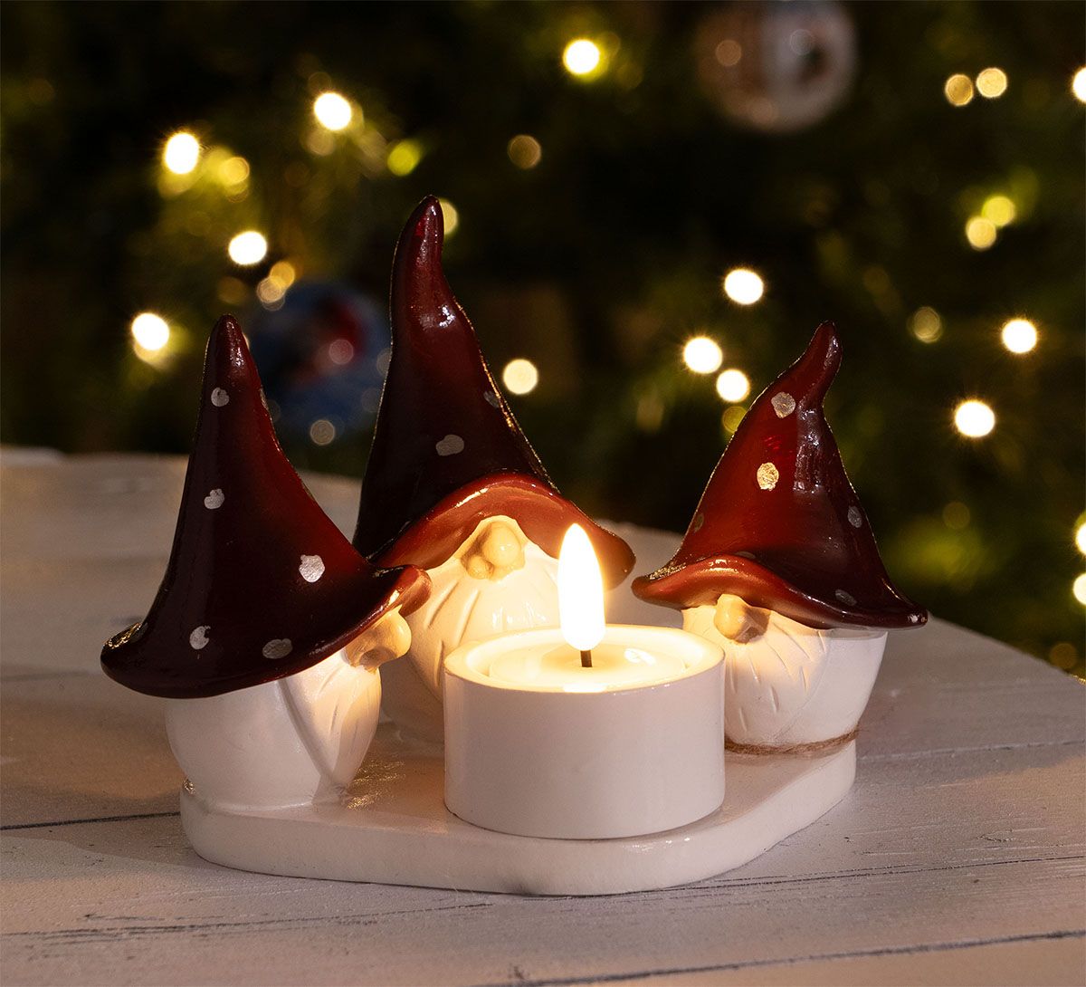 Red/white santas with tealight holder, Harvesttime