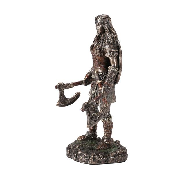 Main Image Viking lady with axes